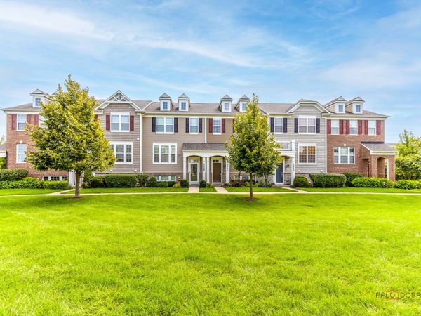 3211 Coral Lane , Glenview, IL 60026