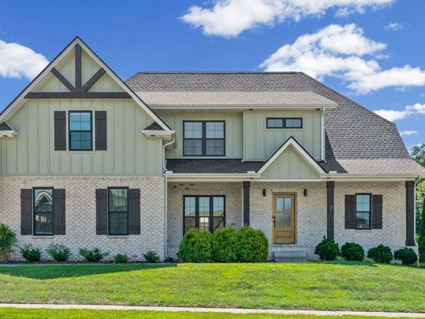 104 Sawyer Ct, Clarksville, TN 37043
