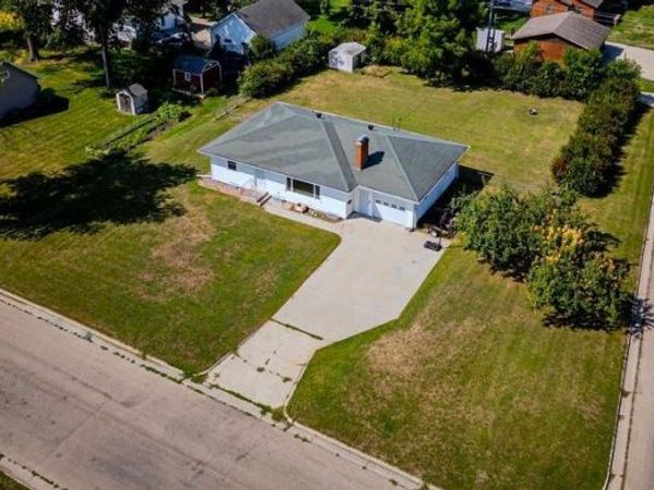 142 10th Avenue N, Casselton, ND 58012