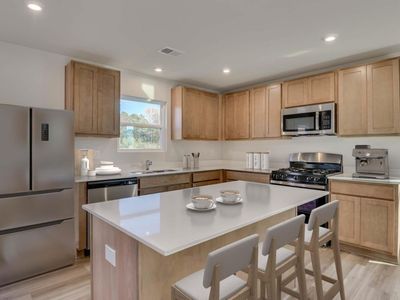 209 Kingfield Drive, Hopkins, SC 29061