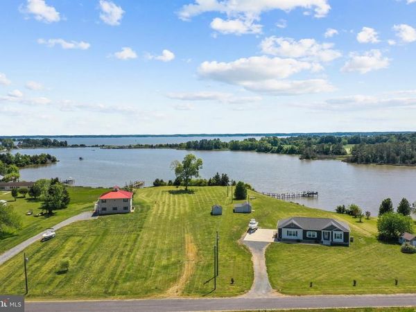 315 INDIAN BANKS ROAD, FARNHAM, VA 22460