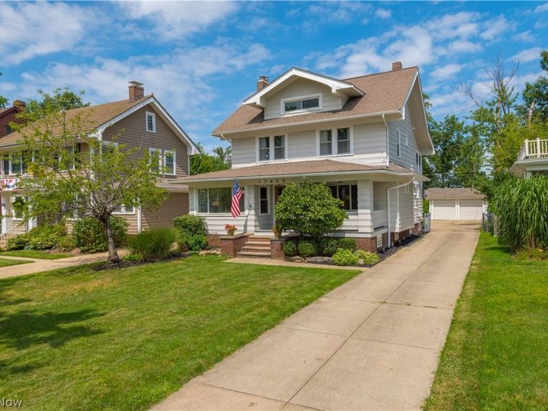 17400 Clifton Boulevard, Lakewood, OH 44107 Photo 2