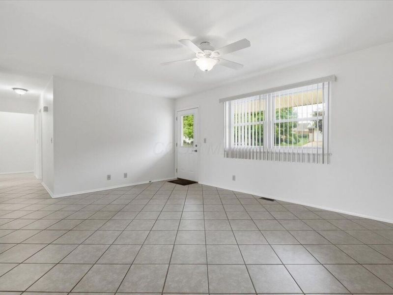 22 Plaza Drive , Mount Vernon, OH 43050 Photo 10