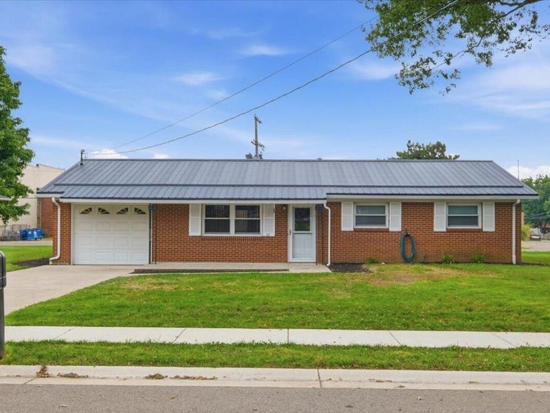 22 Plaza Drive , Mount Vernon, OH 43050 Photo 5