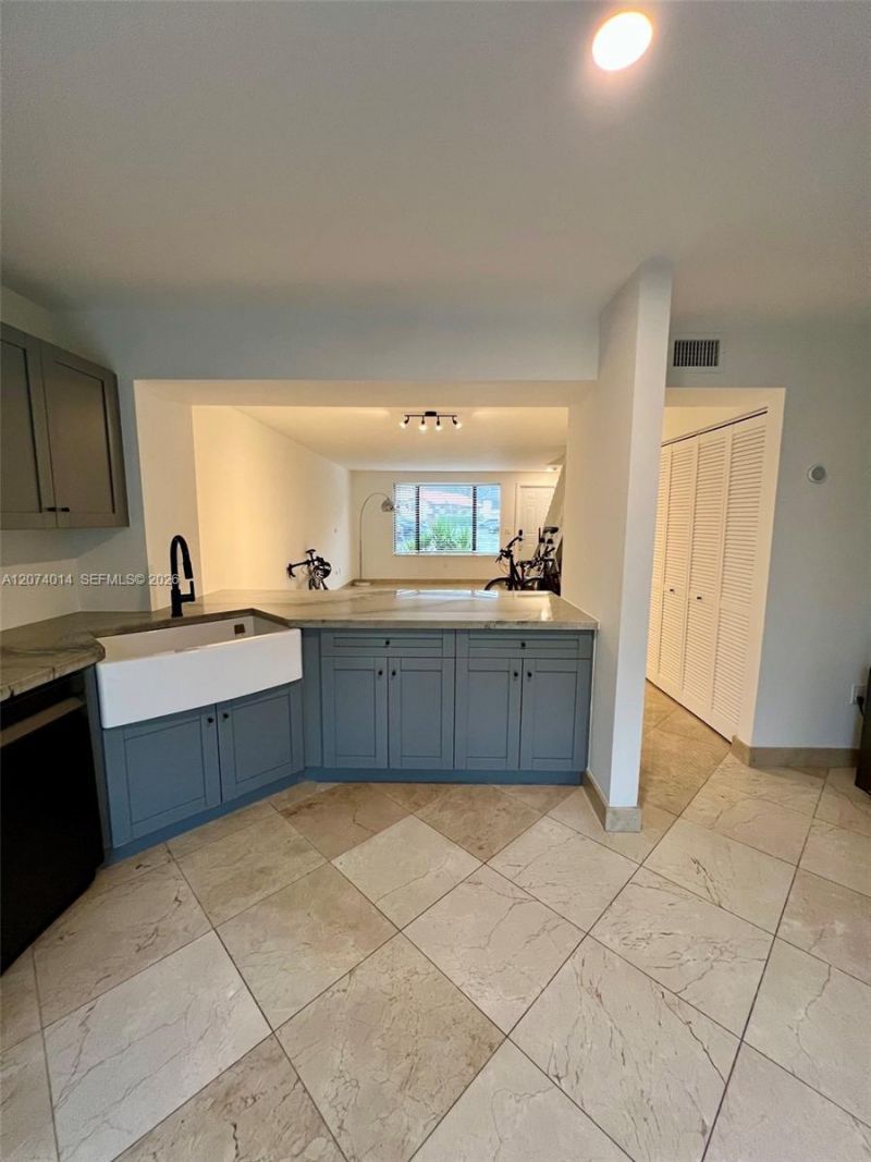 7803 SW 102nd Ln , Miami, FL 33156 Photo