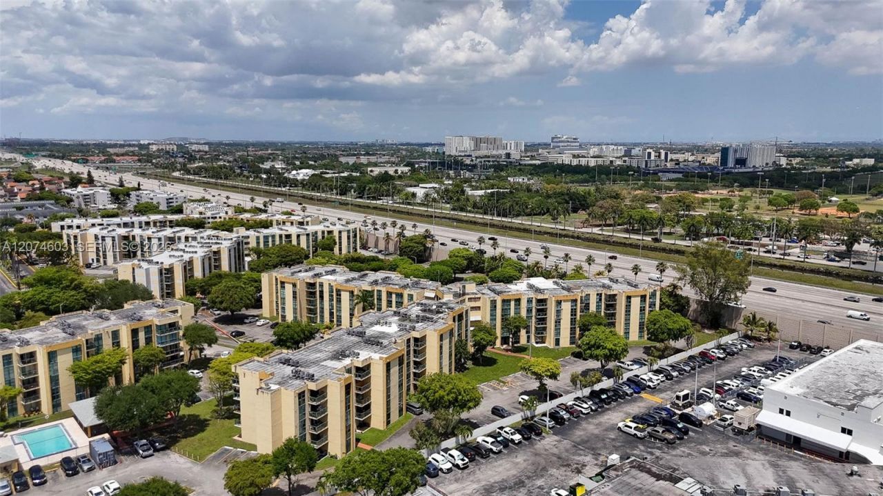 11790 SW 18th St , Unit 524-3, Miami, FL 33175 Photo