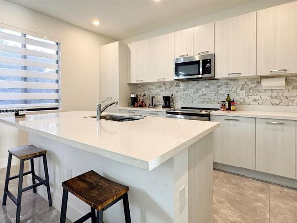 13659 SW 158th Ave , Miami, FL 33196