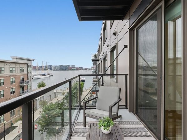 45 Lewis St, Unit 501, Boston, MA 02128