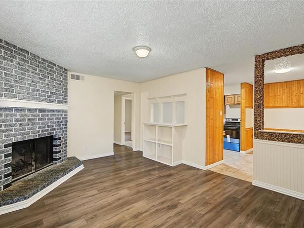 125 Allencrest Drive, White Settlement, TX 76108