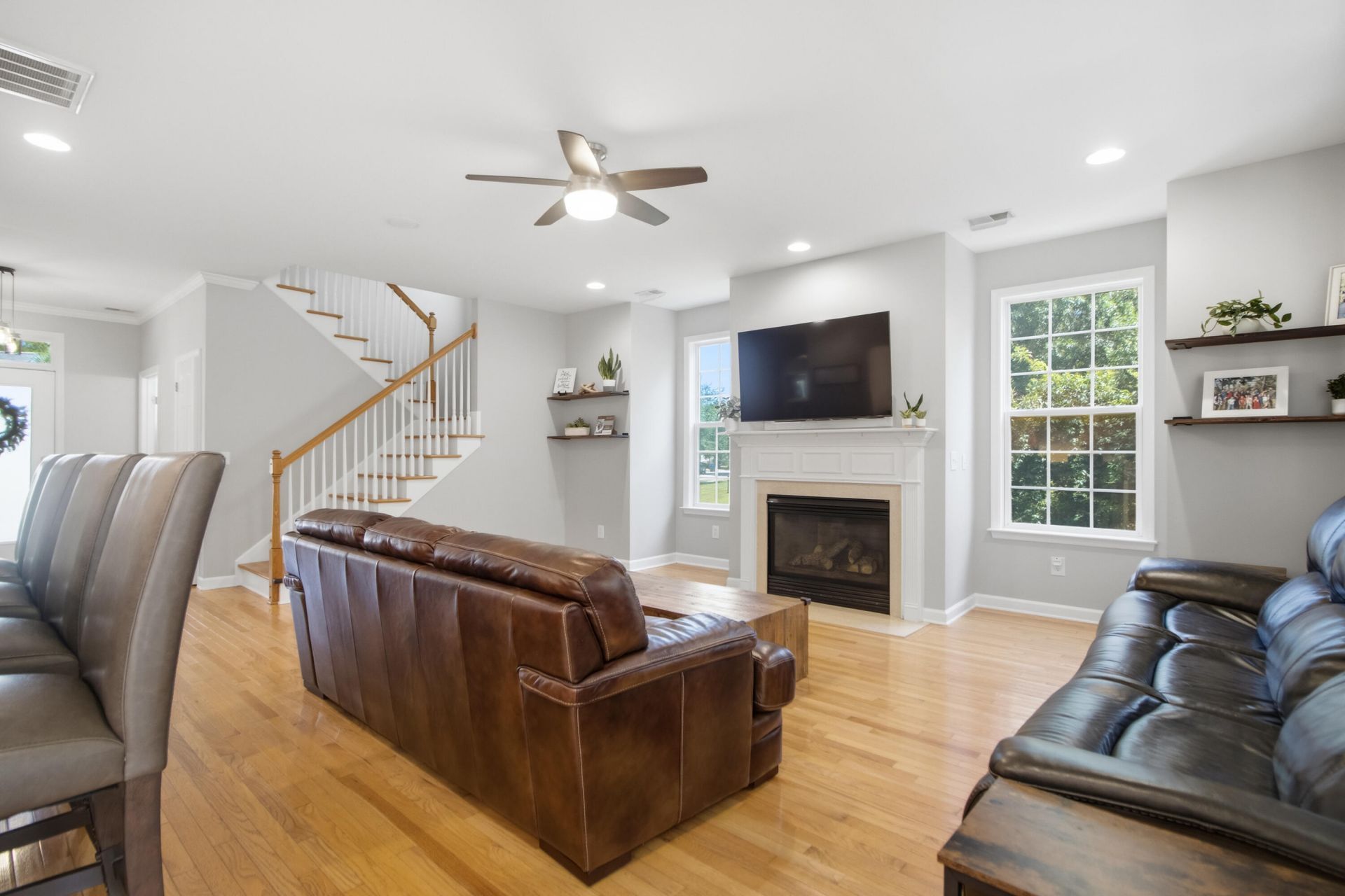 3144 Treadwell Street Photo 14