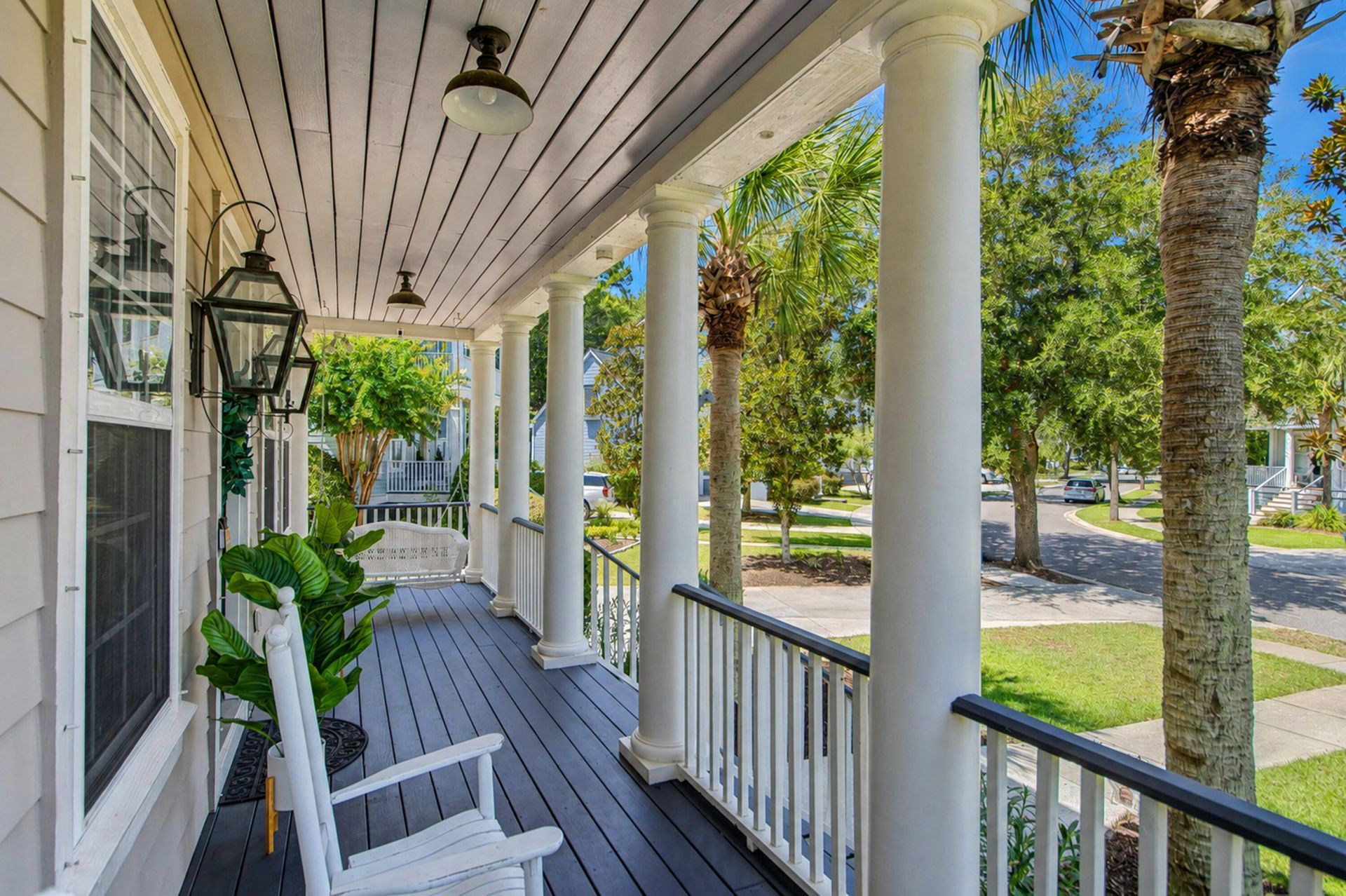 3144 Treadwell Street Photo 4