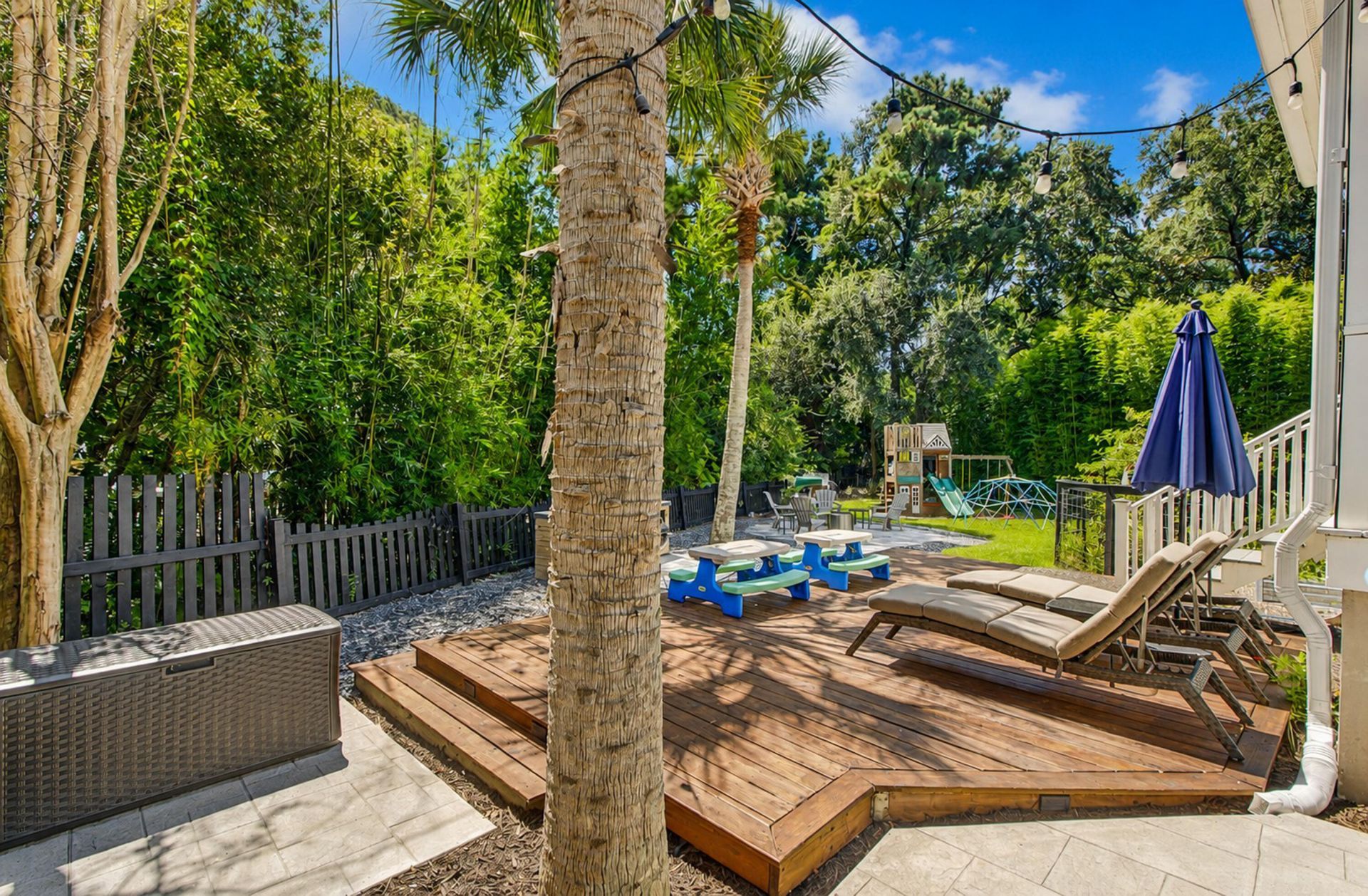 3144 Treadwell Street Photo 55