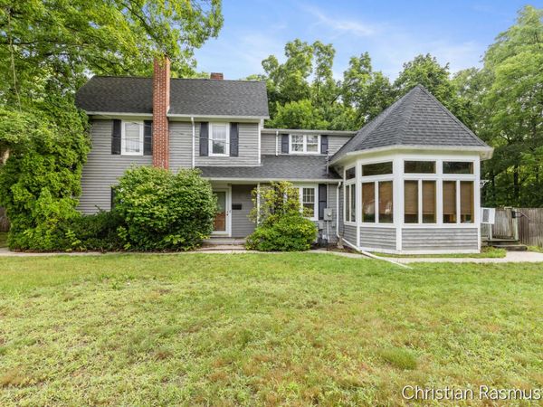 706 S Baldwin Street, Greenville, MI 48838