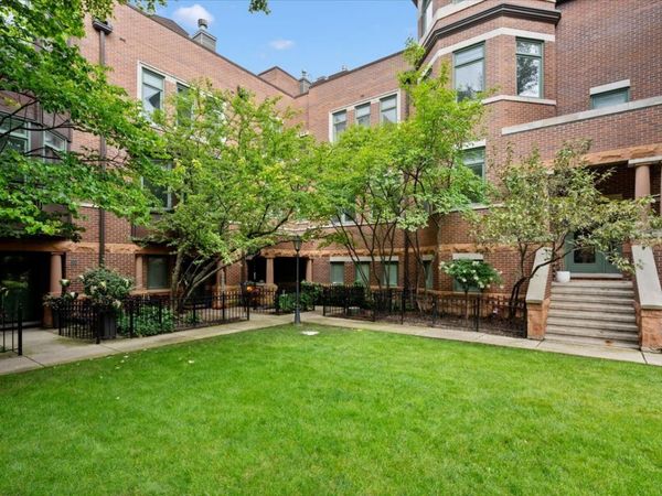 1351 W Altgeld Street, Unit 3B, Chicago, IL 60614