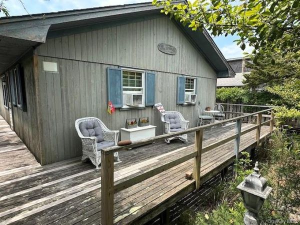 200 Surf Walk , Cherry Grove, NY 11782