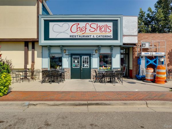 324 Superior Mall, Port Huron, Mi 48060