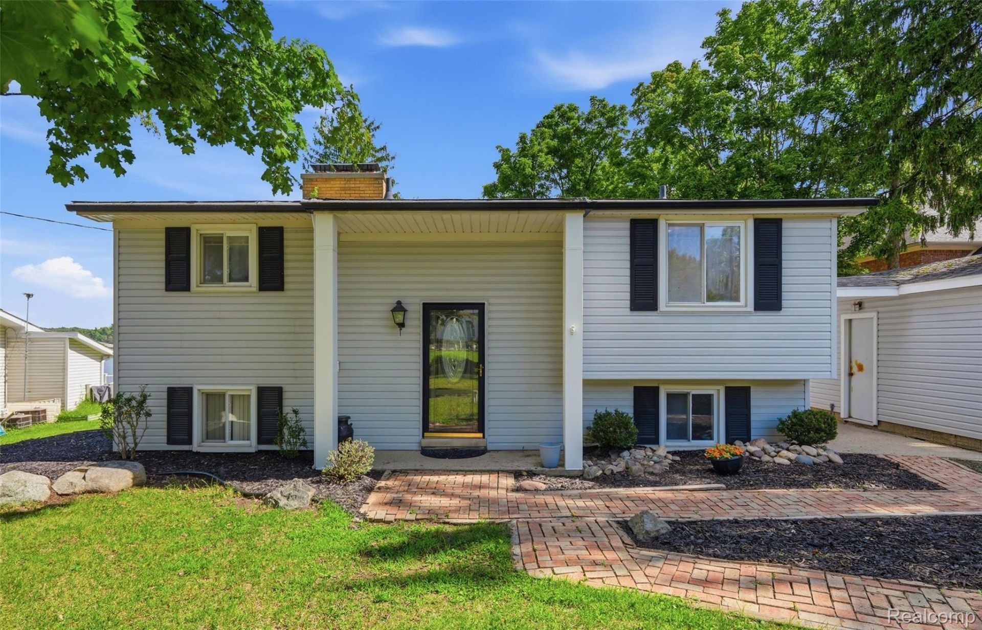 7416 Ledgewood Drive, Tyrone Township, Mi 48430 Main Photo