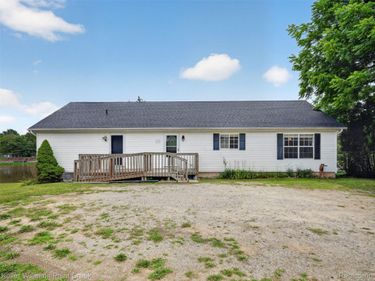533 White Road, Hay Township, Mi 48624