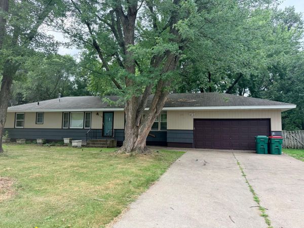 916 112th Avenue NW, Coon Rapids, MN 55448