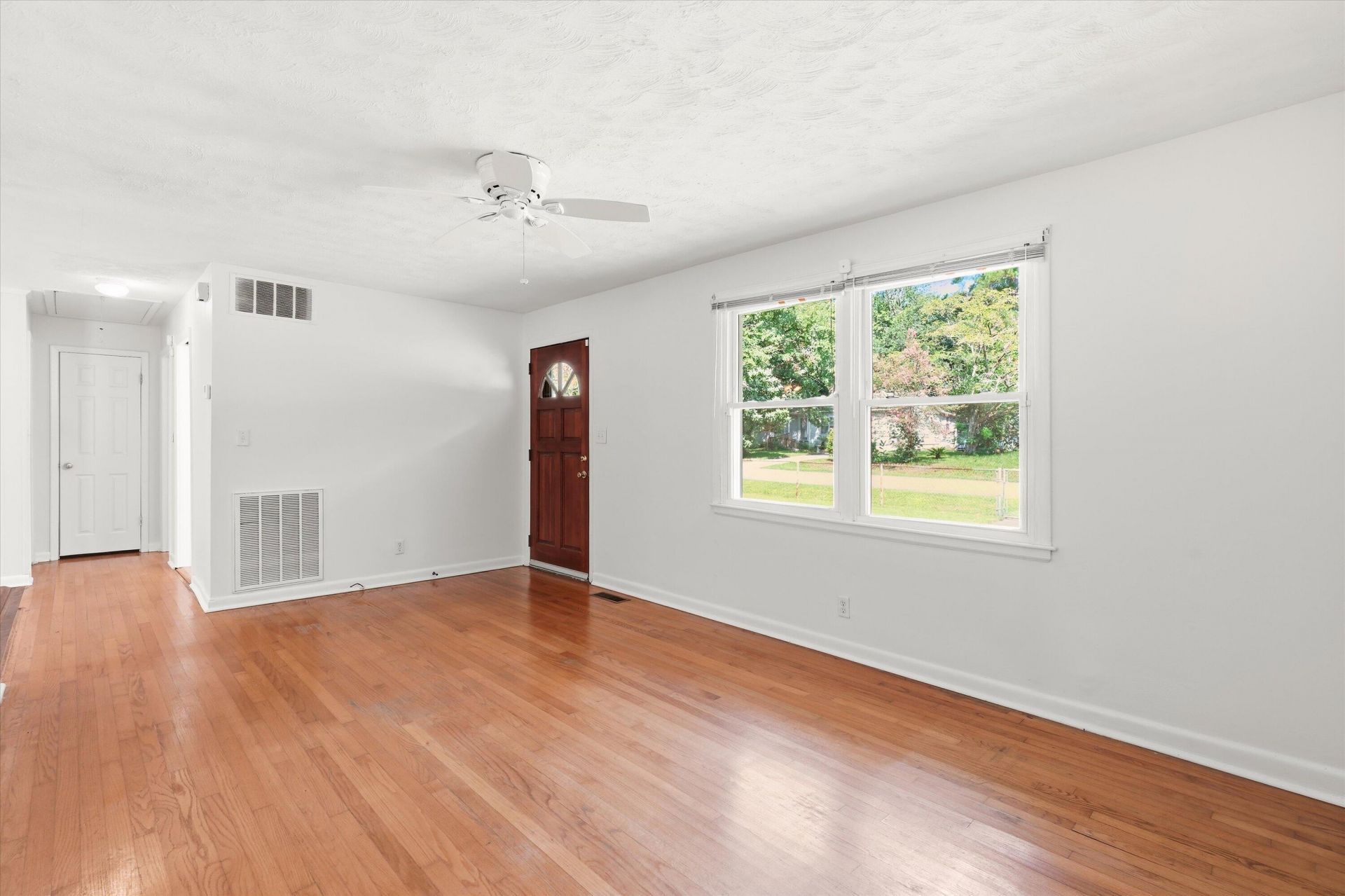3455 Cynthia Drive Photo 10