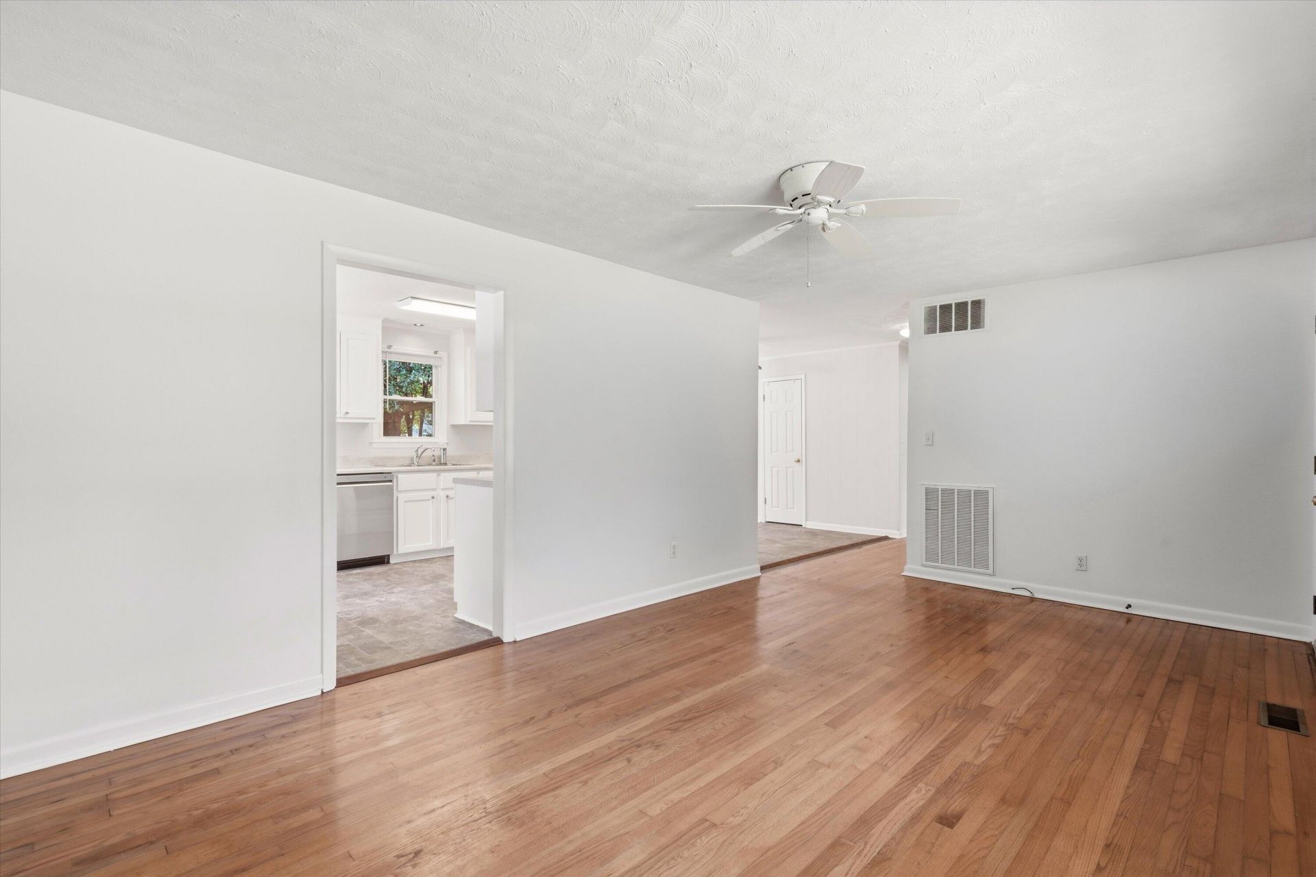 3455 Cynthia Drive Photo 11