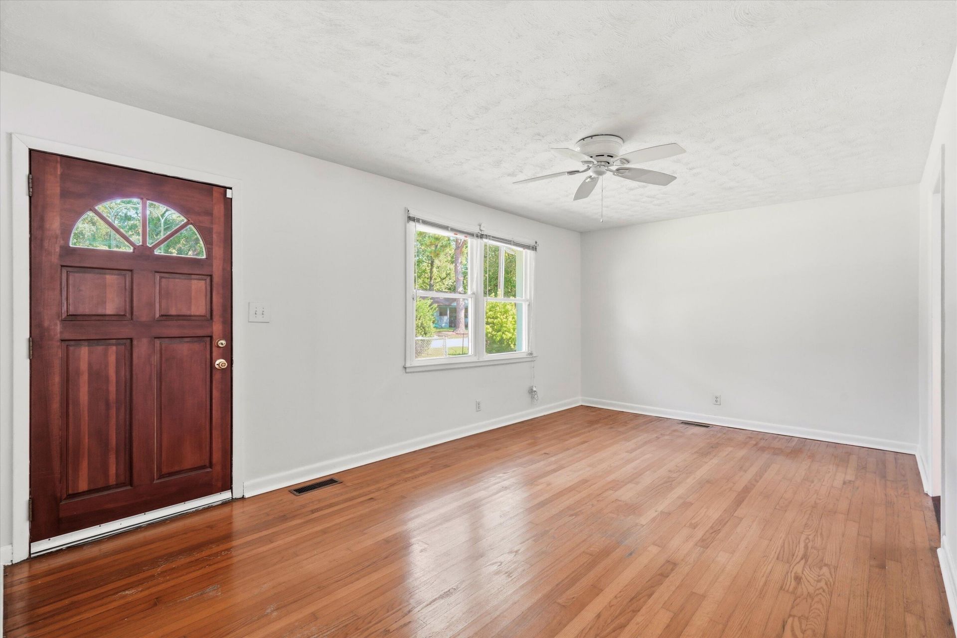 3455 Cynthia Drive Photo 7