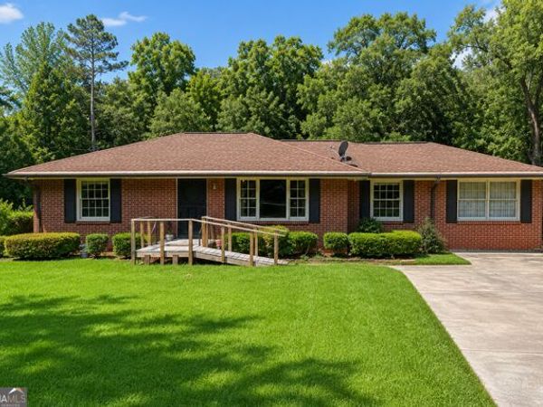 2095 Lilac Lane, Decatur, GA 30032