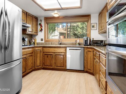 6383 Meadow Crest Circle, Reno, NV 89519 Photo