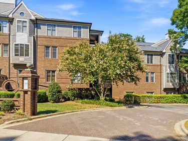 750 Washington Street, Unit 302, Raleigh, NC 27605