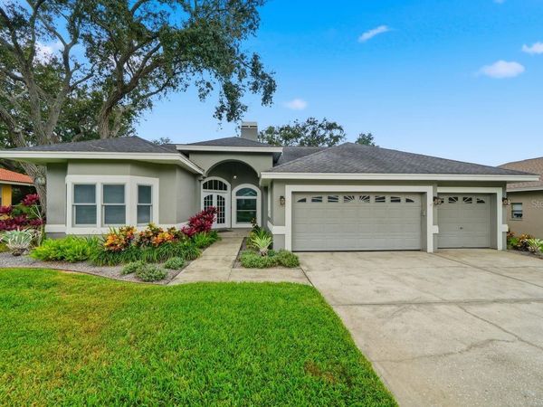 700 WESTFIELD COURT , DUNEDIN, FL 34698