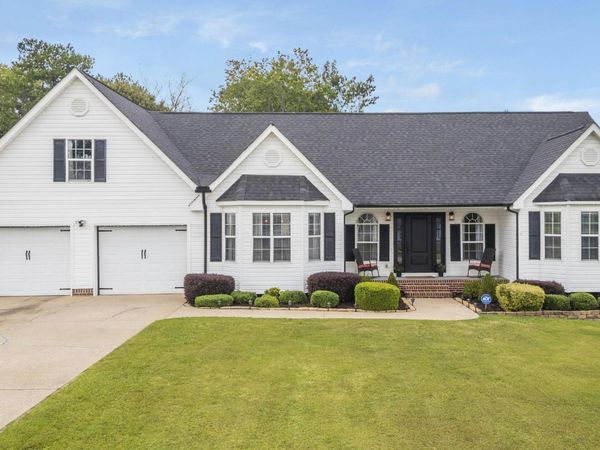 8885 River Cove Dr , Harrison, TN 37341