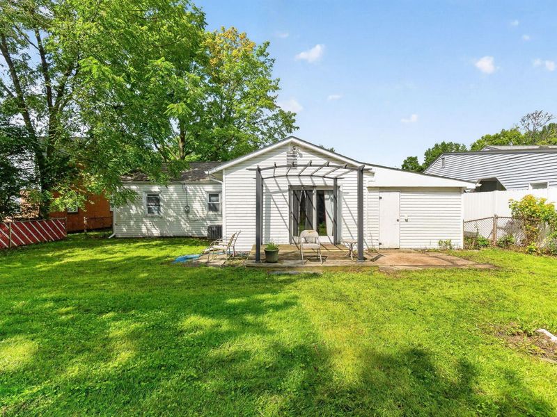 392 Weymouth Lane, Columbus, OH 43228 Photo 26