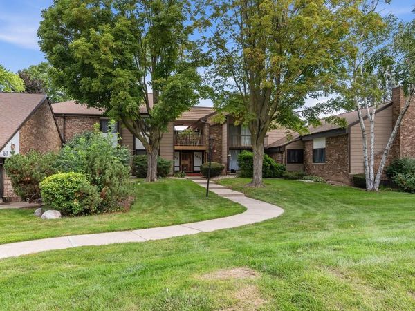 8643 N Servite DRIVE, Unit 216, Milwaukee, WI 53223