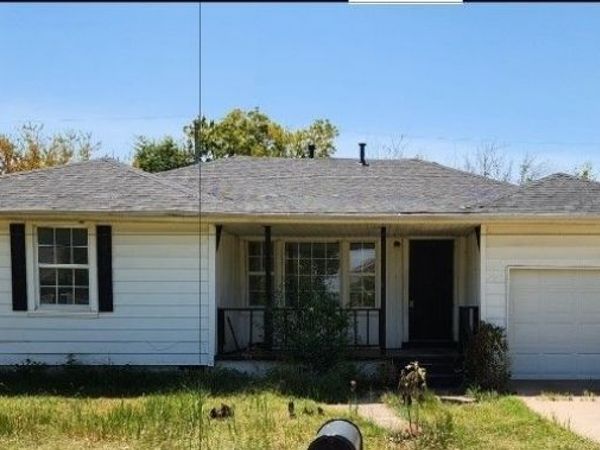 1124 E Randolph Street , Okmulgee, OK 74447