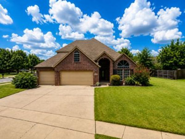 4604 N Narcissus Avenue , Broken Arrow, OK 74012