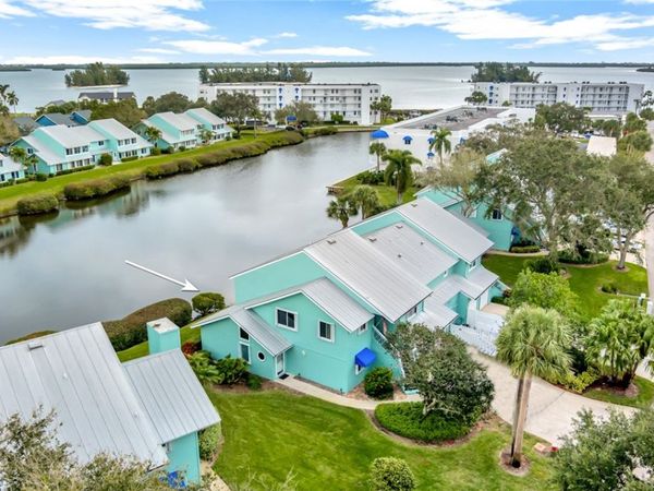 6304 S River Run Drive, Unit 6304, Sebastian, FL 32958
