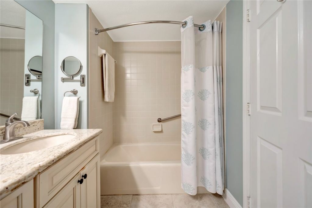 6304 S River Run Drive, Unit 6304, Sebastian, FL 32958 Photo
