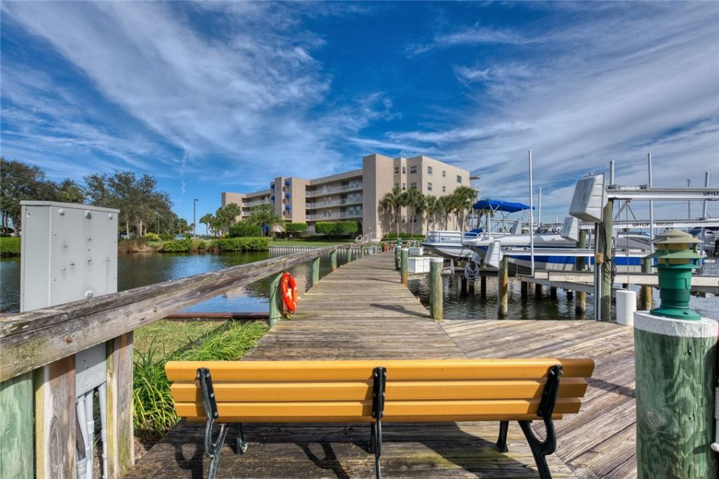 6304 S River Run Drive, Unit 6304, Sebastian, FL 32958 Photo