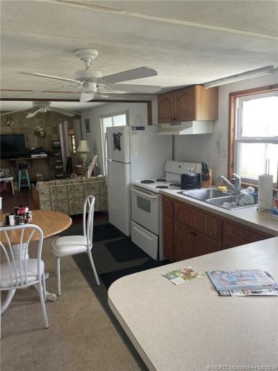 602 Tahiti Way Ne, Jensen Beach, FL 34957 Photo