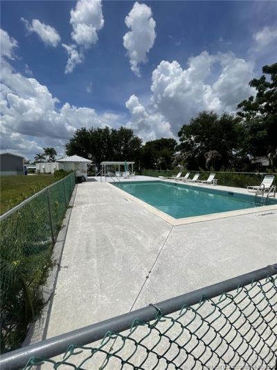 602 Tahiti Way Ne, Jensen Beach, FL 34957 Photo