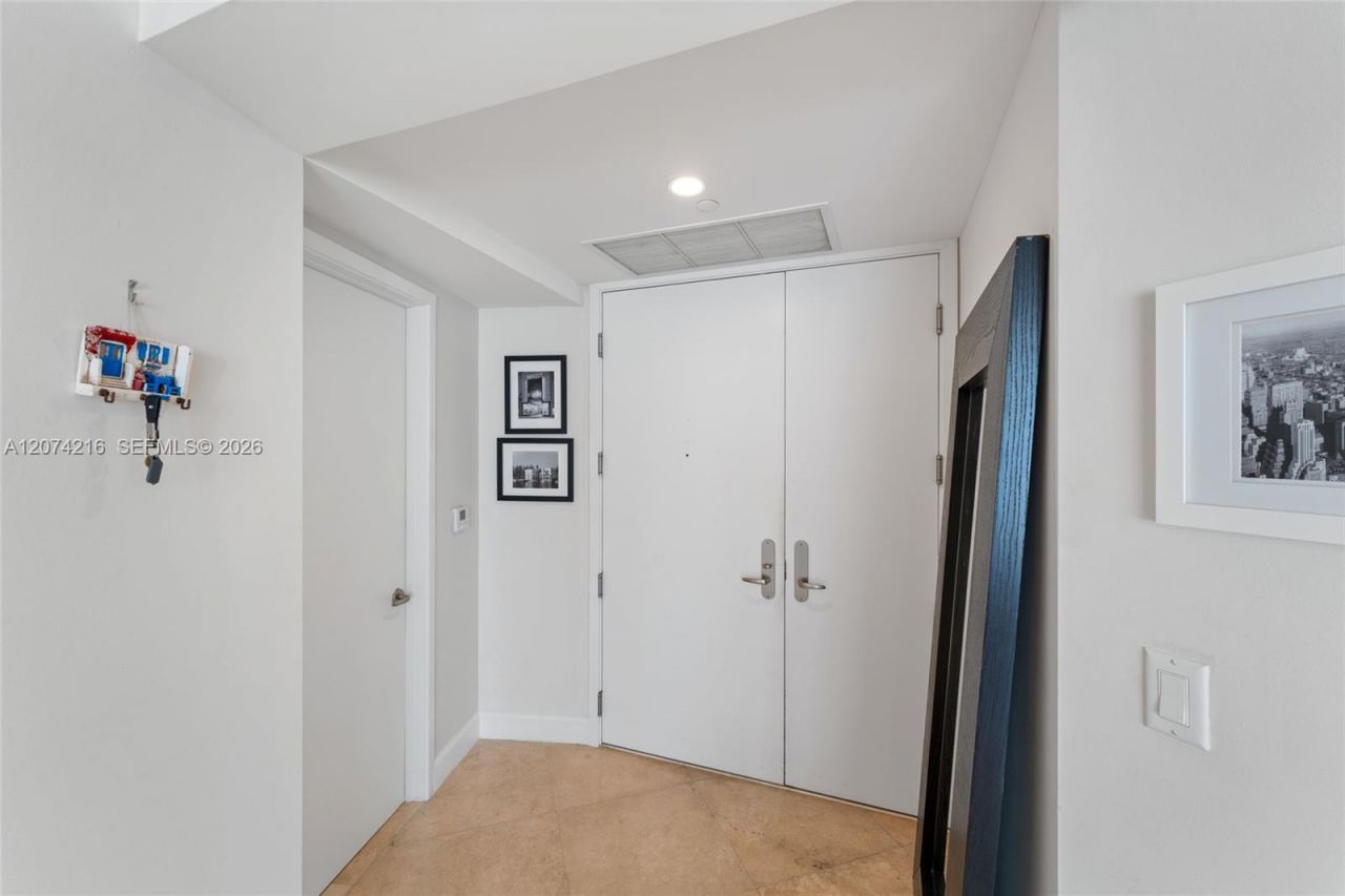 901 Brickell Key Blvd, Unit 2801, Miami, FL 33131 Photo