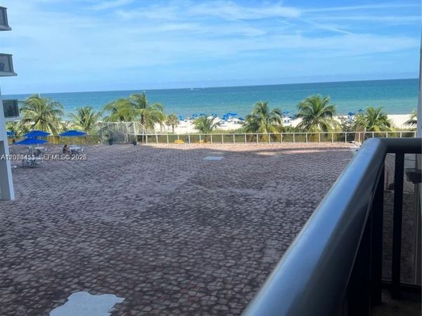6039 Collins Ave , Unit 423, Miami Beach, FL 33140