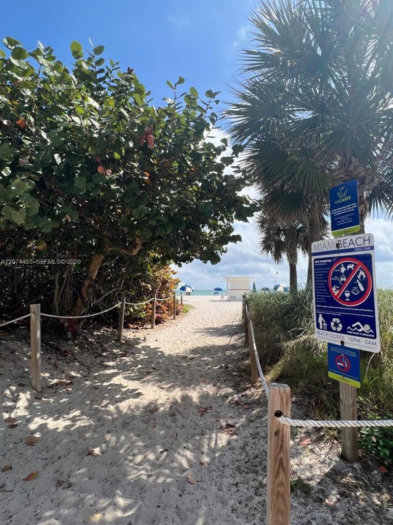 6039 Collins Ave, Unit 423, Miami Beach, FL 33140 Photo