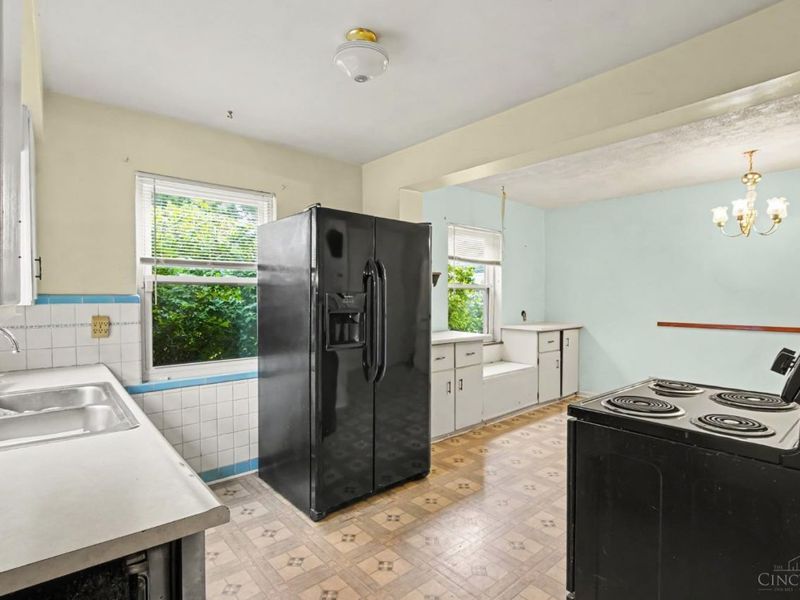 8317 Lake Avenue, Sycamore Township, OH 45236 Photo 7