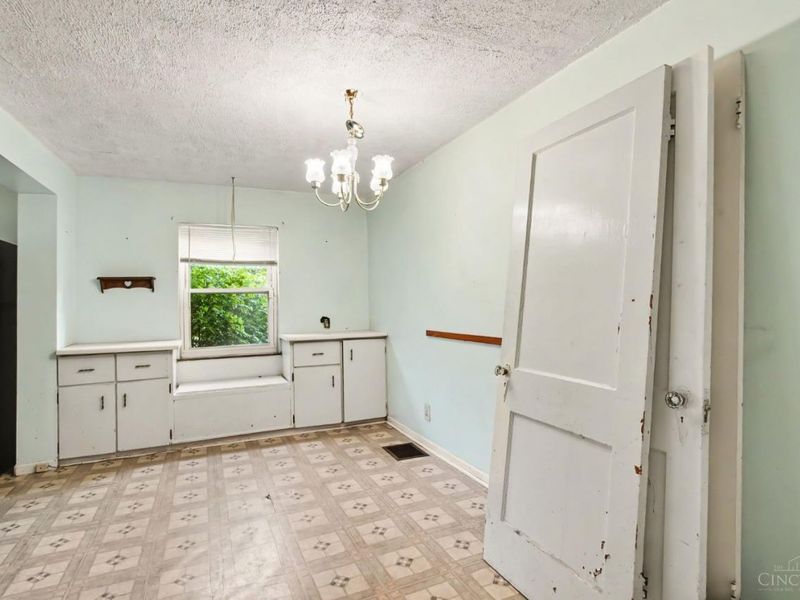 8317 Lake Avenue, Sycamore Township, OH 45236 Photo 9