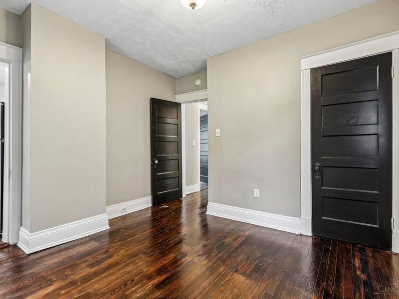172 Kinsey Avenue, Cincinnati, OH 45219 Photo 51