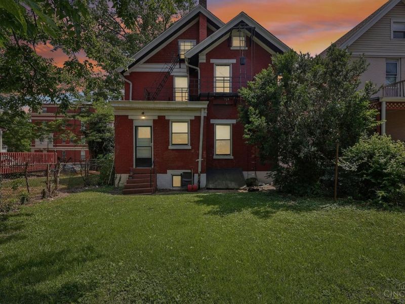 172 Kinsey Avenue, Cincinnati, OH 45219 Photo 52