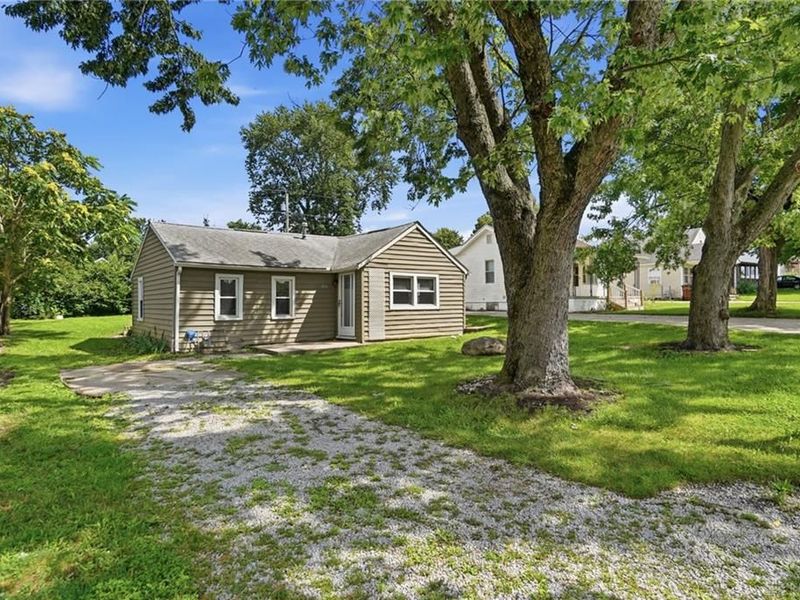 1864 Montgomery Avenue, Fairborn, OH 45324 Photo 2