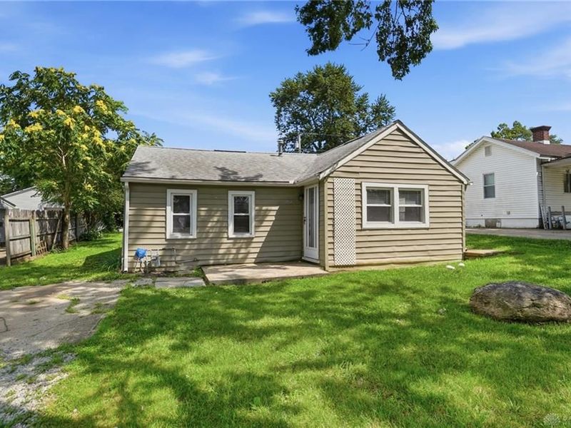 1864 Montgomery Avenue, Fairborn, OH 45324 Photo 3