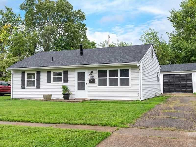 2105 Reardon Drive, Kettering, OH 45420 Photo 2